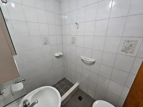 Depto Tipo Casa 2 ambientes con 1 baño