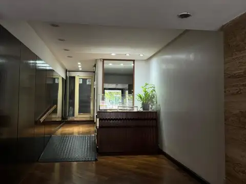 Tacuarí 200, Piso 2