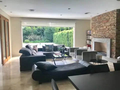 Av. coronel escalada 600