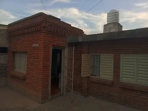 Jose Ignacio Diaz 3ra VENTA DE CASA c/1 Dorm