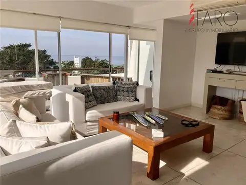 Apartamento en alquiler 4 dormitorios. Brava