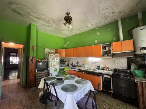 VENTA CASA 3AMB PARQUE COCHERA TERRAZA A REFACCION