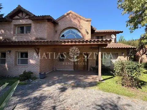 Venta de Casa 5 Ambientes en Boca Raton, Pilar