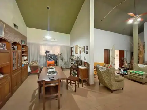 CASA - 4 AMBIENTES - MERLO SUR