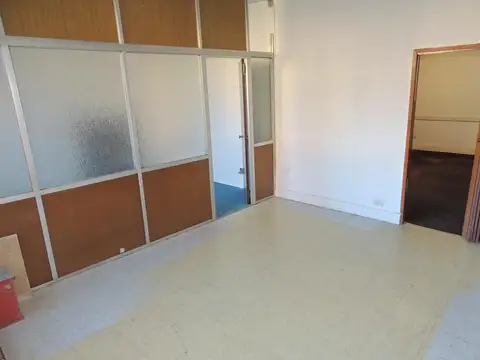 Alquiler de Doble Oficina sobre Av. 9 de Julio, Monserrat. E-FURIO.