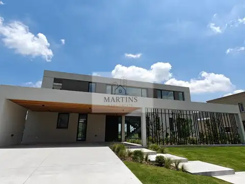 Casa con pileta en Pilara La Calesa