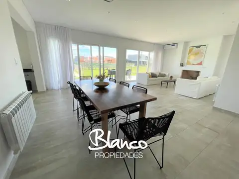 Casa en Venta al Sur