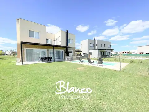 Puertos del Lago - Acacias -