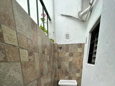 Depto Tipo Casa Monoambiente con 1 baño