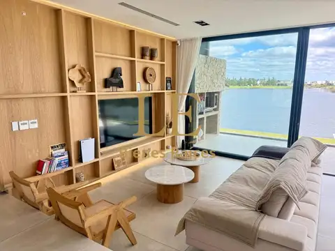 Casa en Venta en El Naudir, USD 450.000