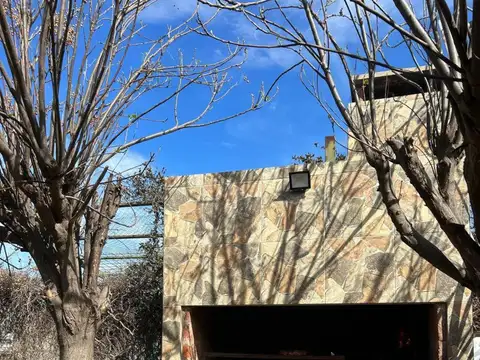 Casa en venta - 1 Dormitorio 1 Baño - Junín