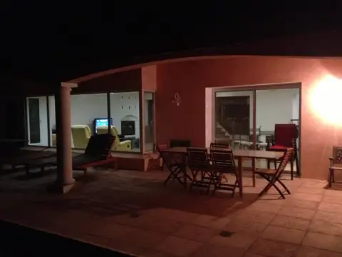 EN VENTA CASA 3 D DE CATEGORIA EN FALDA DEL CARMEN