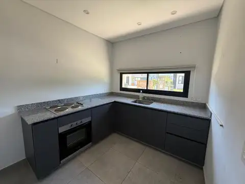 Casa en Alquiler de 5 dormitorios