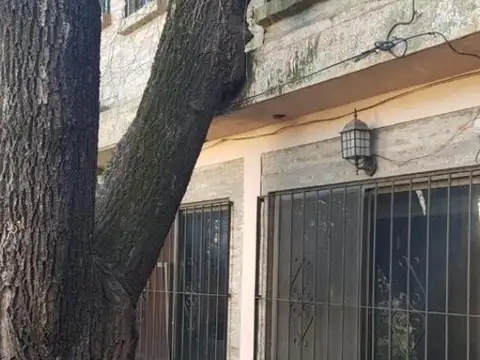 Casa en Venta con 4 cocheras