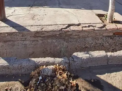 CASA EN VENTA EN B° PAULA ALBARRACÍN - PERDRIEL