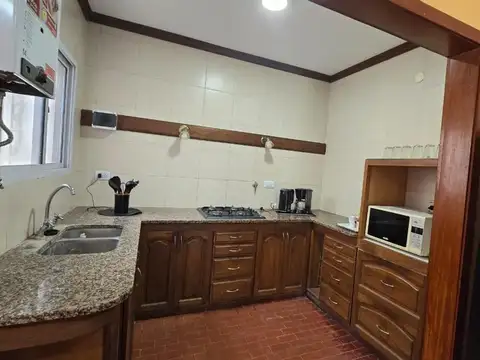 Depto Tipo Casa en Alquiler Temporal en Pompeya, USD 140