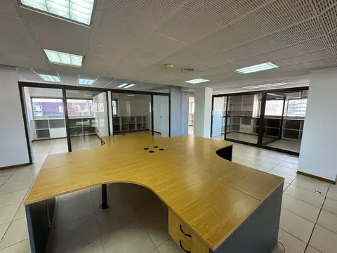 Oficina en Alquiler 35 años