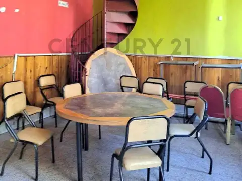 Tirasso 2100, Piso 0