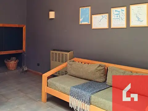 Casa en Alquiler con 1 cochera