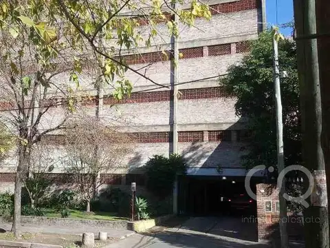 Venta - Cochera Lanús Oeste - Lanusita - Excelente ubicación