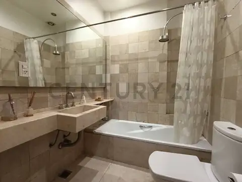 Departamento 5 ambientes con 3 baños