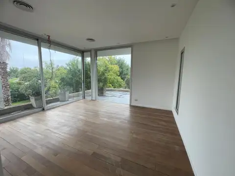 Casa en Alquiler de 5 dormitorios