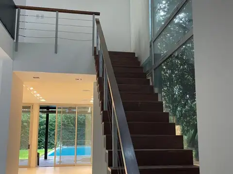 CASA EN ALQUILER EN LOS SAUCES - PILAR
