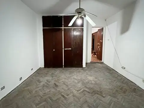 VENTA CASA 7 AMB MERLO NORTE SOBRE LOTE 780 Mts2