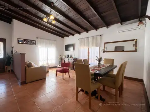 Casa 4 ambientes con 1 baño