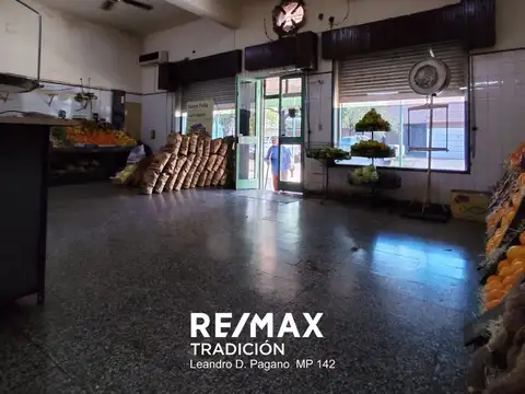 Local en Venta 55 años