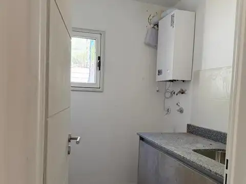 Depto Tipo Casa en Venta al Este