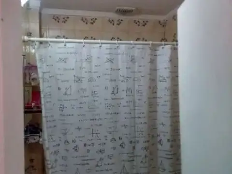 Depto Tipo Casa 2 ambientes con 1 baño