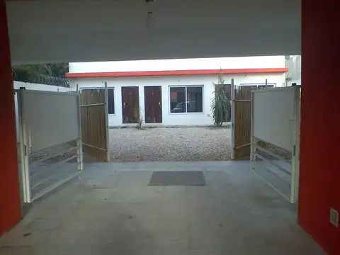 Depto Tipo Casa en Venta con 1 cocheras