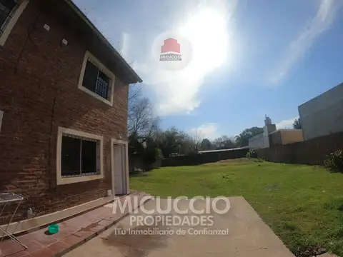 Complejo de dúplex en venta, Venecia 478, a pocas cuadras de Av. San Martín, Escobar. PERMUTA EN BARRIO CERRADO