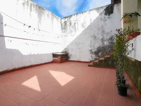 Depto Tipo Casa 4 ambientes con 1 baño