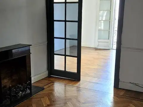 Venta Departamento de dos ambientes con dependencias