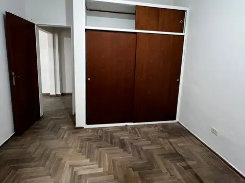 Departamento en Alquiler en Villa Ballester, $ 450.000