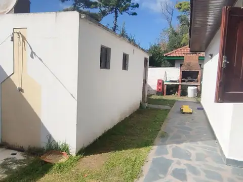 Depto Tipo Casa en Venta con 1 cocheras