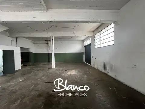 RIVADAVIA AL 1600 - VILLA MAIPÚ 1600