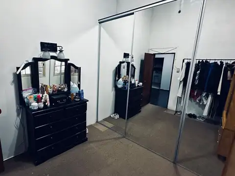 Casa 4 amb. CON PILETA y COCHERA - Villa Luzuriaga