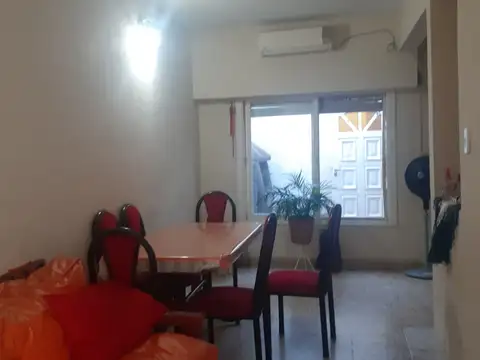 Depto Tipo Casa en Venta 35 años