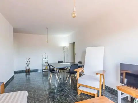 Dpto 4 ambientes con balcon