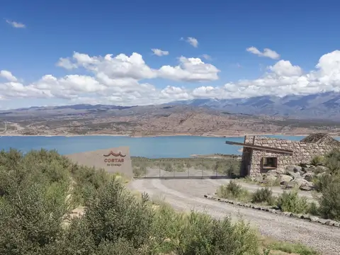 Lote de 2000m2 en Cantos de Miralago – Potrerillos, Mendoza - Barrio con Vista al Lago
