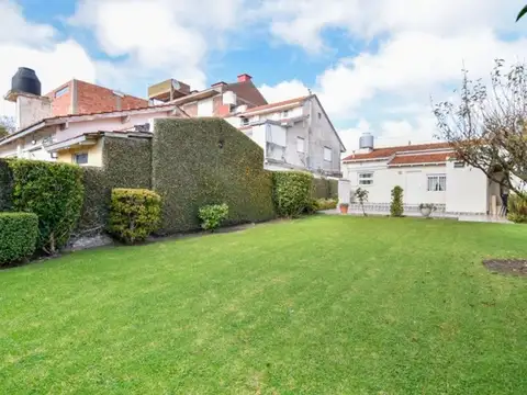 Chalet 3 amb. con garage y parque Ap. Crédito - Punta Mogotes