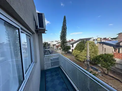 CASA 4 AMB / PATIO / 90 M2 / APTO CRÉDITO