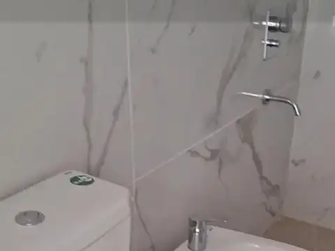 Departamento en Alquiler en Saravi Village, USD 600