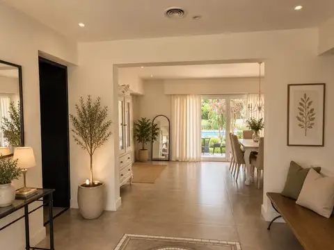 Casa en Venta con 2 cocheras