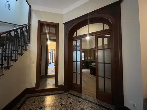 Casa en Alquiler en Tribunales, USD 2.500