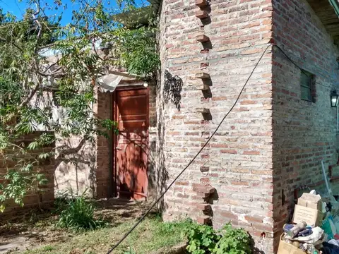 Casa Zona urbana, con servicios