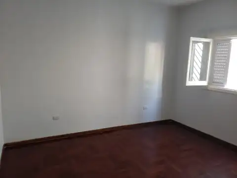 Depto Tipo Casa en Alquiler 35 años